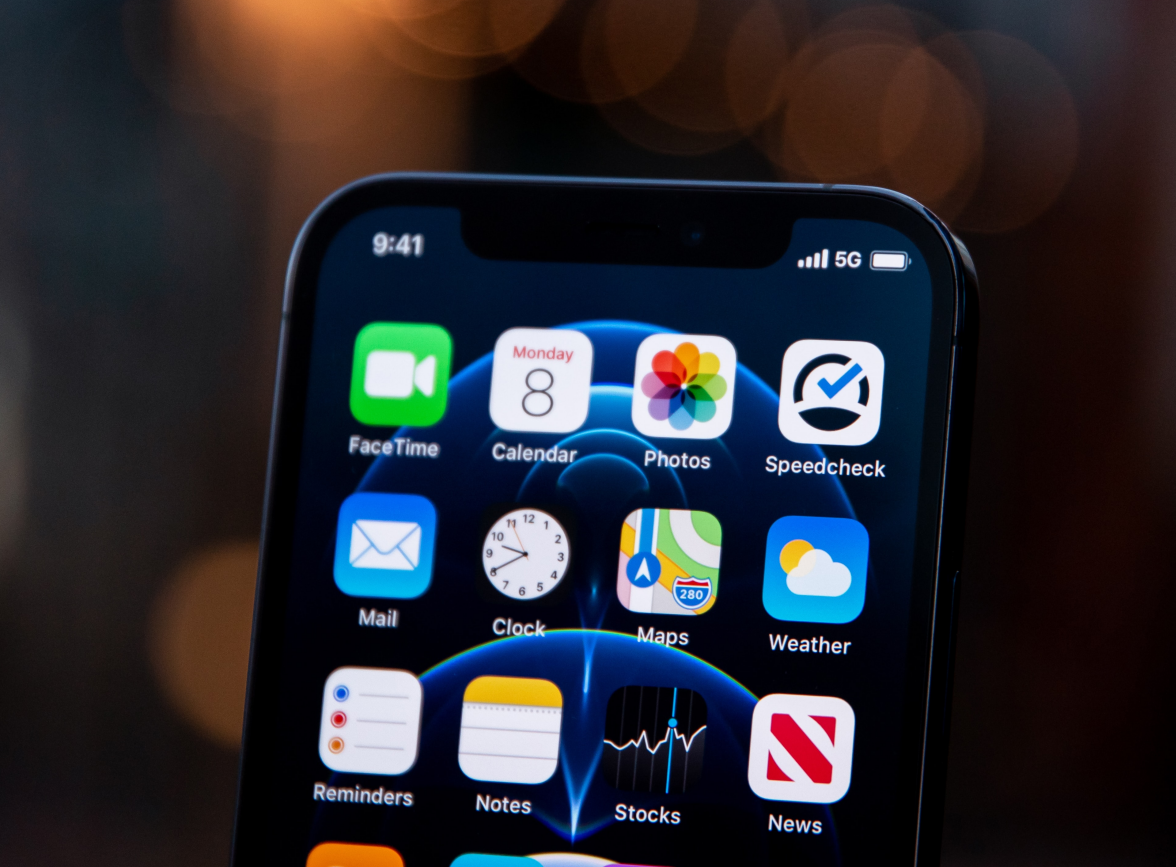 万秀苹果手机维修分享为什么 iPhone 12 在冬季会自动关机 